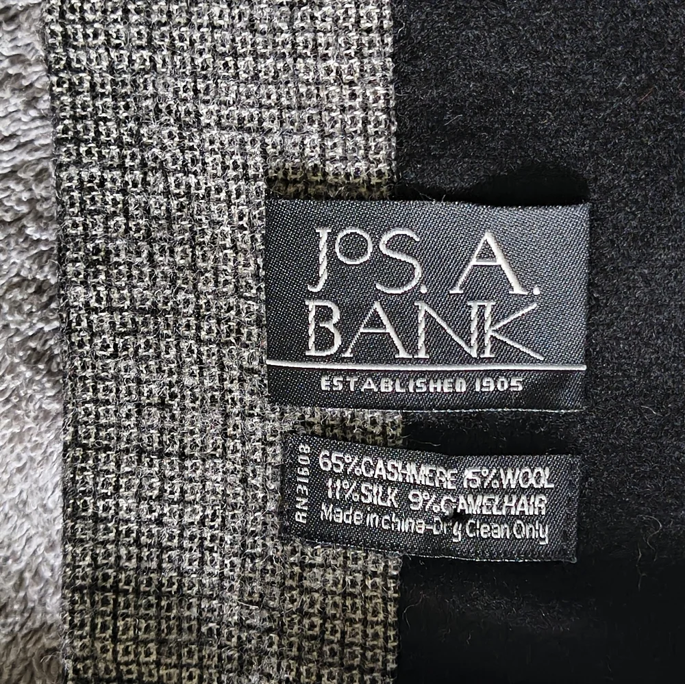 Jos. A.Bank Unisex Striped Scarf Cashmere Blend Winter Outdoor Minimalist Casual